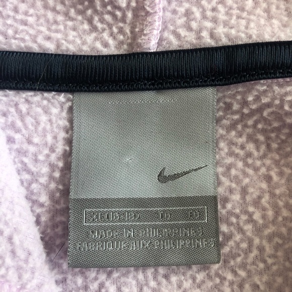 ❌SOLD❌ Women’s Nike Zip Up Sweater - Picture 3 of 3